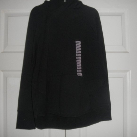 Soft Sweater Top Size S Black New with Tag - Picture 1 of 3